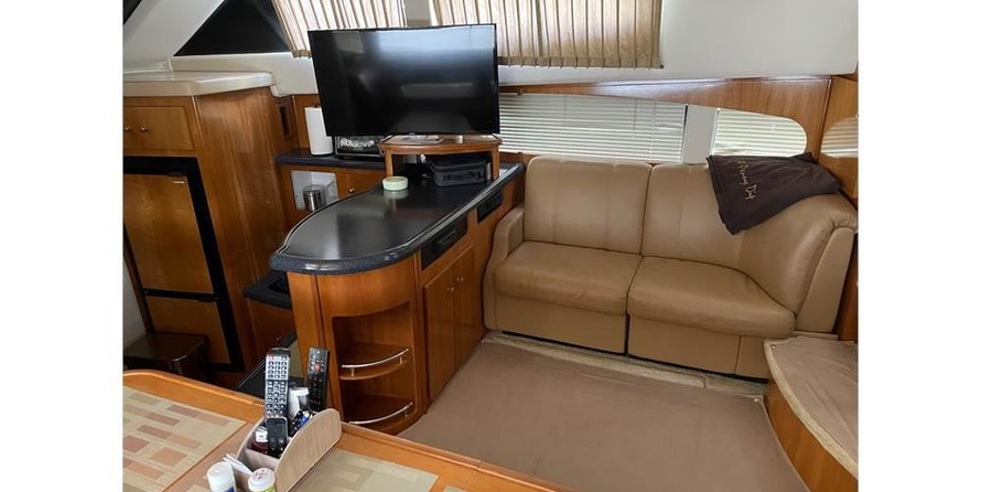 Carver 346 Motor Yacht