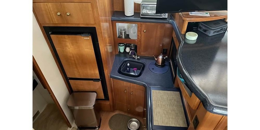 Carver 346 Motor Yacht