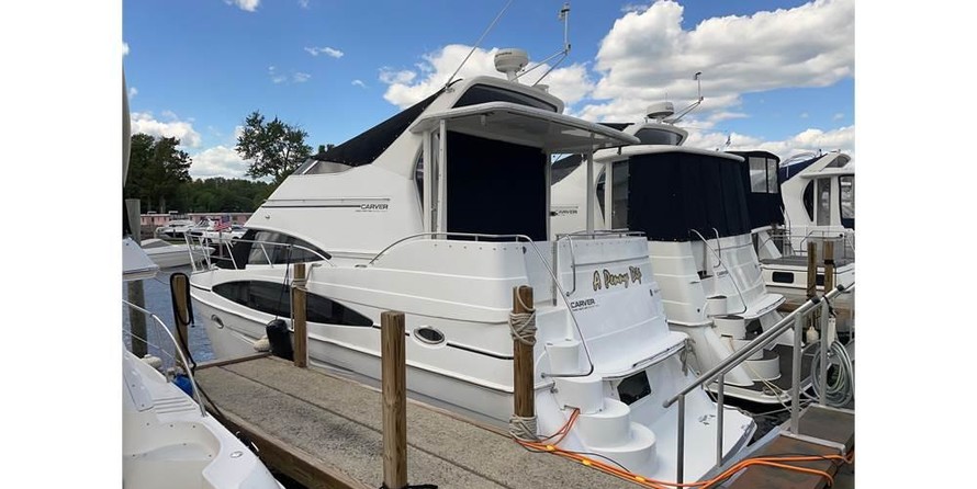 Carver 346 Motor Yacht