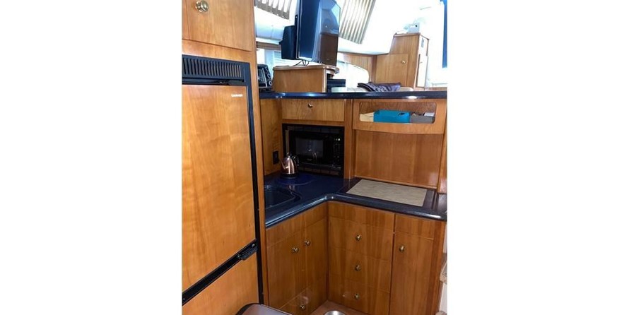 Carver 346 Motor Yacht