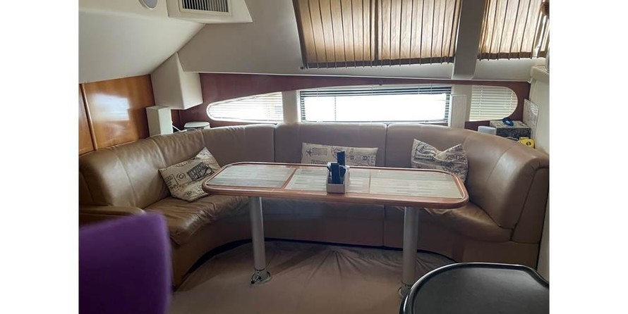 Carver 346 Motor Yacht