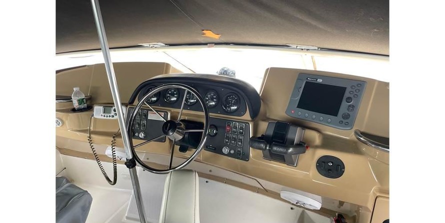 Carver 346 Motor Yacht