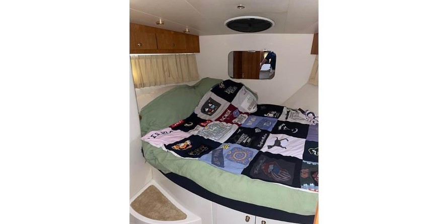 Carver 346 Motor Yacht