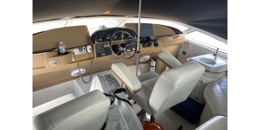 Carver 346 Motor Yacht