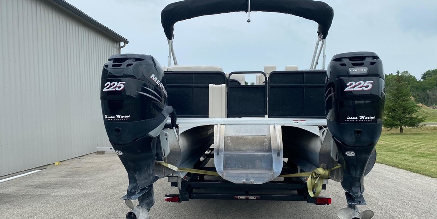 Premier Pontoons Boundary Waters 310 Sky Deck