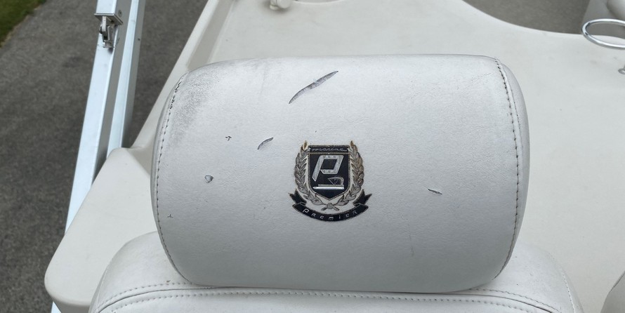 Premier Pontoons Boundary Waters 310 Sky Deck