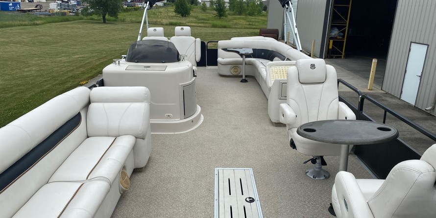 Premier Pontoons Boundary Waters 310 Sky Deck