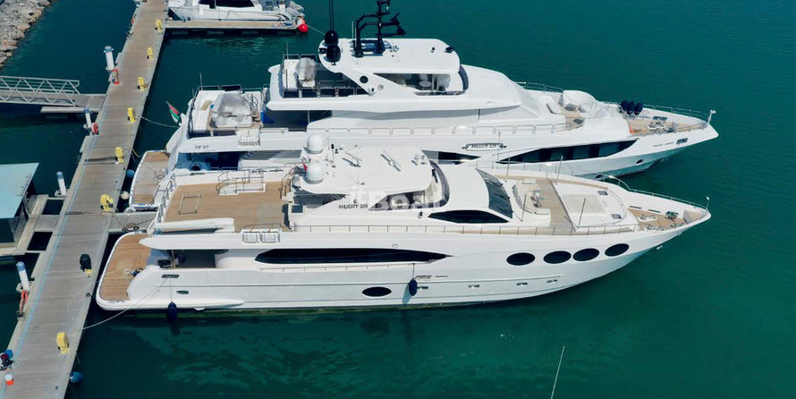 Majesty Yachts 105