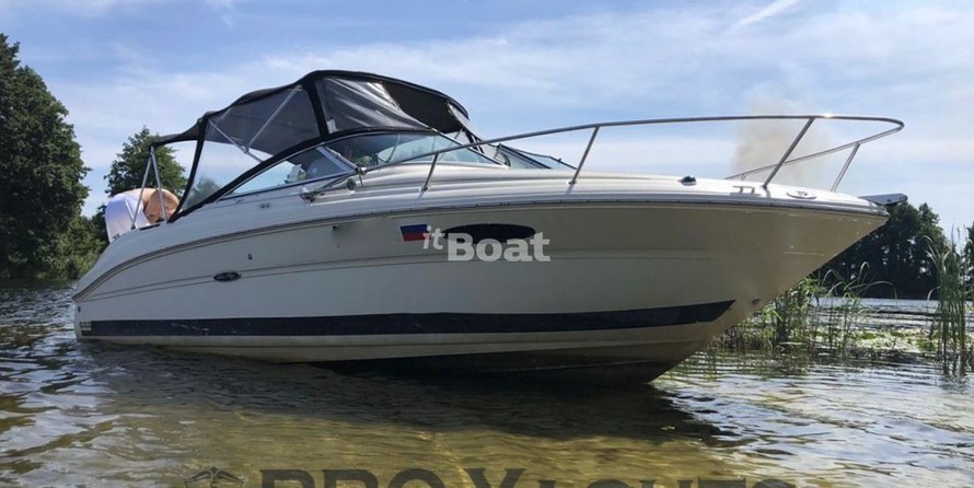 Sea ray 225 weekender