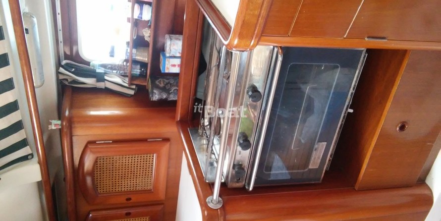 Beneteau Oceanis 38.1