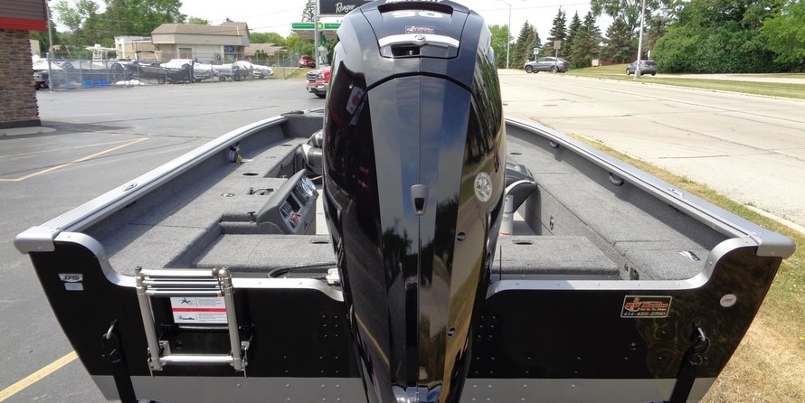 Lund Boats 1875 Pro Guide