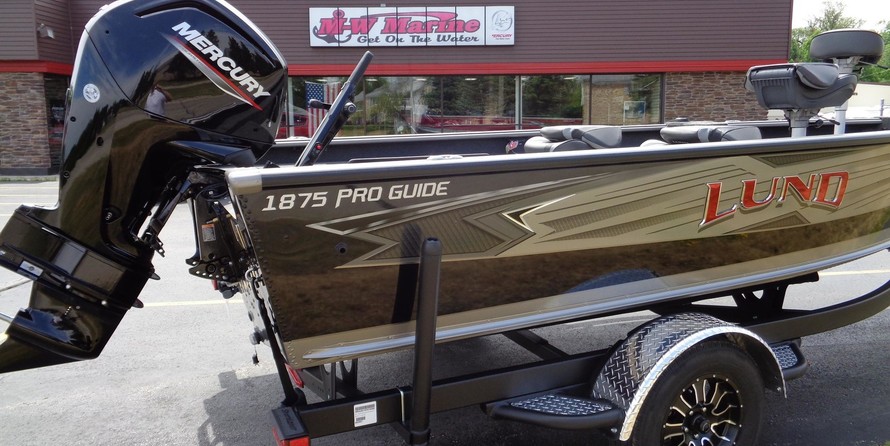 Lund Boats 1875 Pro Guide