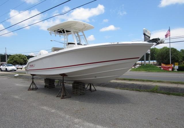 Boston Whaler 230 Outrage