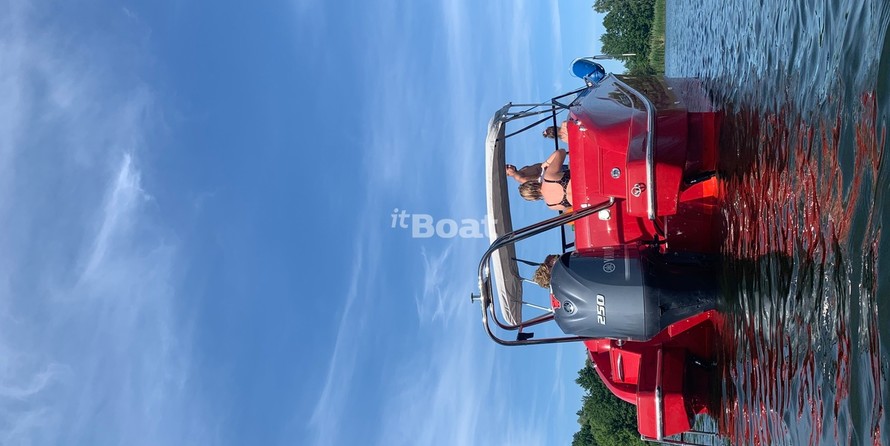 Velvette Cuddy cabin 24 Euphoria