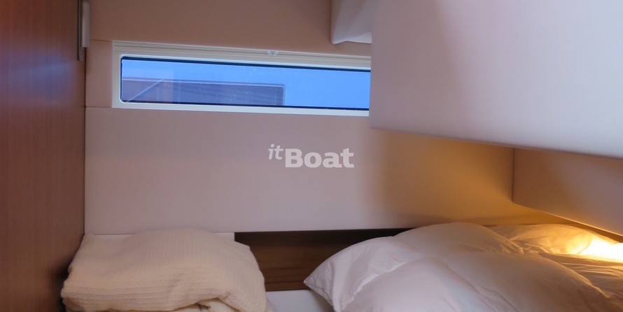 Contest Yachts 52MC Flybridge