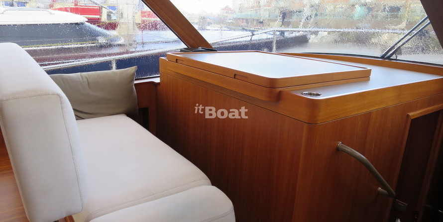 Contest Yachts 52MC Flybridge