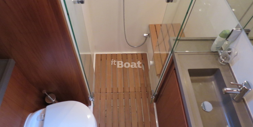 Contest Yachts 52MC Flybridge