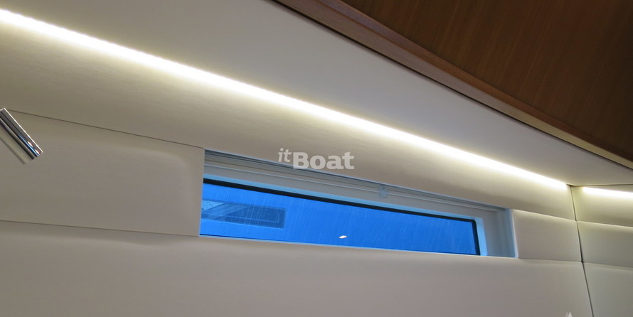 Contest Yachts 52MC Flybridge