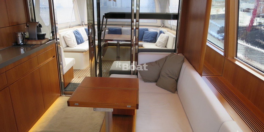 Contest Yachts 52MC Flybridge