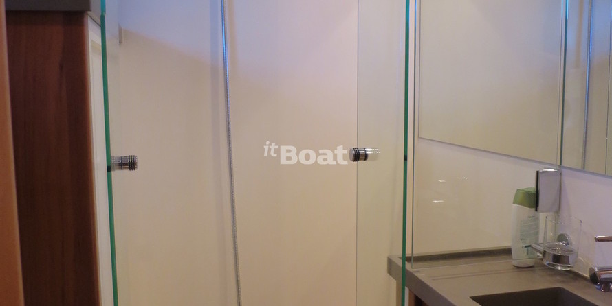 Contest Yachts 52MC Flybridge