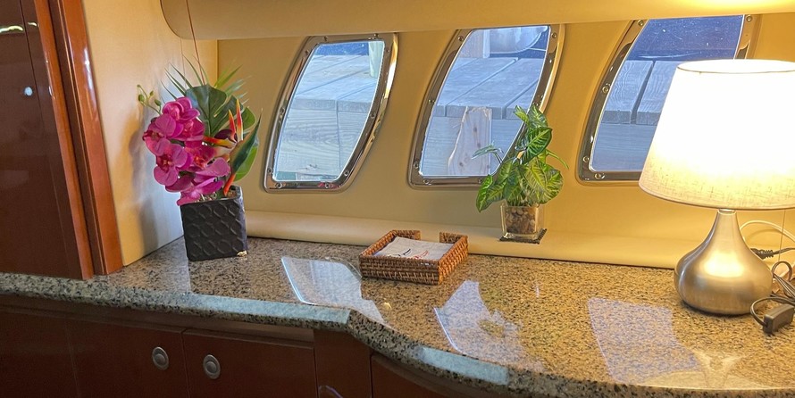 Sea Ray Sundancer 520