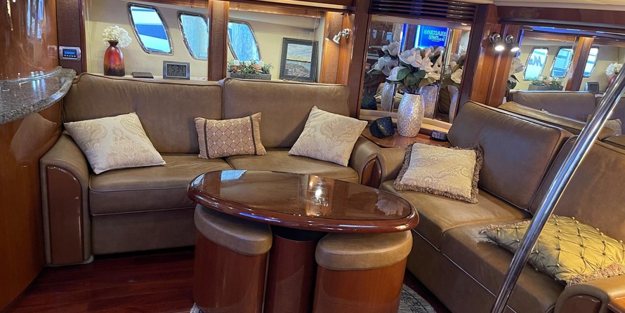 Sea Ray Sundancer 520