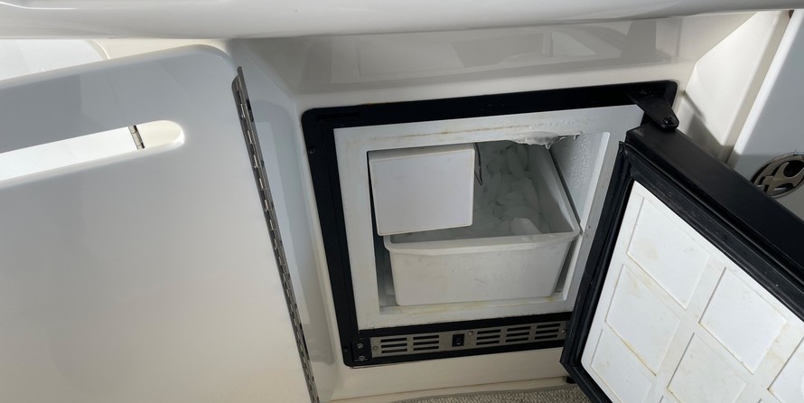 Sea Ray Sundancer 520