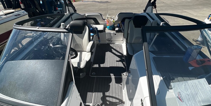 Yamaha 242 LIMITED S E-SERIES