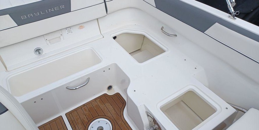 Bayliner VR5 BOWRIDER