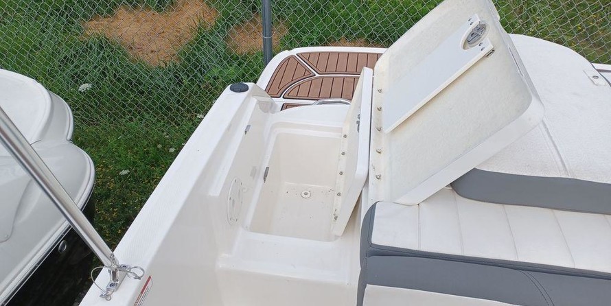 Bayliner VR5 BOWRIDER