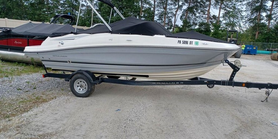 Bayliner VR5 BOWRIDER