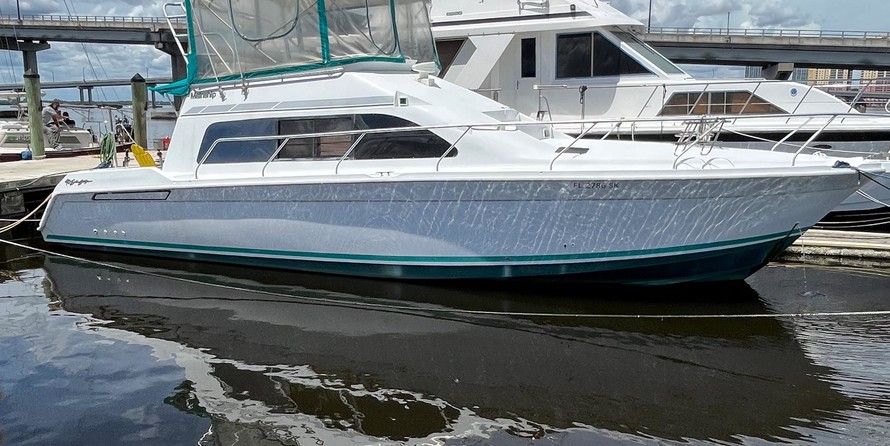 Mainship 40 ft sedan