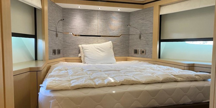 Sunseeker Predator 68