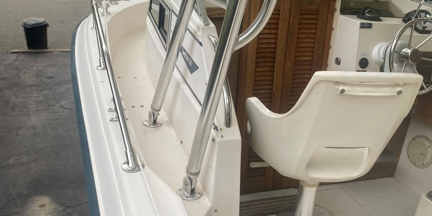 Grady-White Seafarer 228