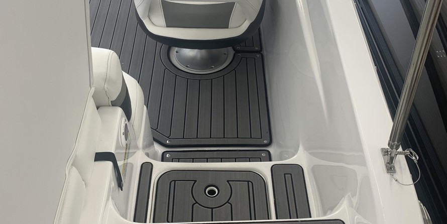 Hurricane 201 sundeck sport