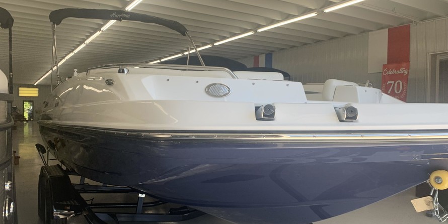 Hurricane 201 sundeck sport
