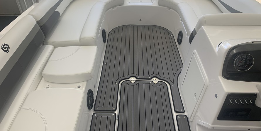 Hurricane 201 sundeck sport