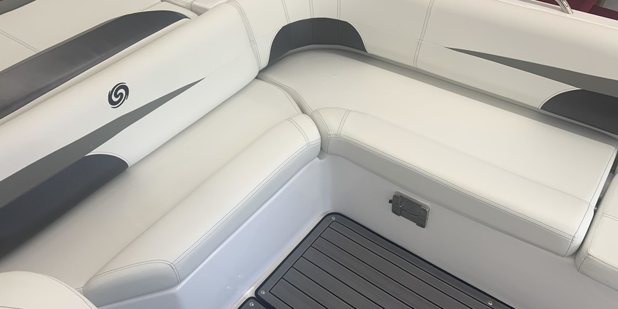 Hurricane 201 sundeck sport