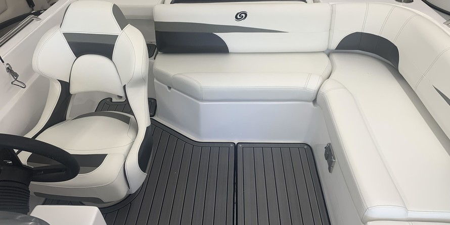 Hurricane 201 sundeck sport