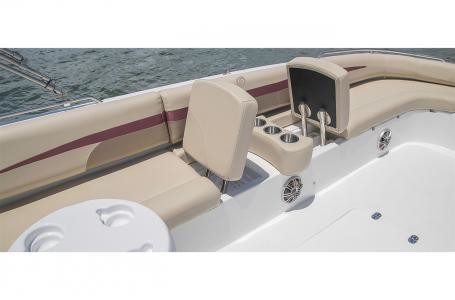 Hurricane 201 sundeck sport