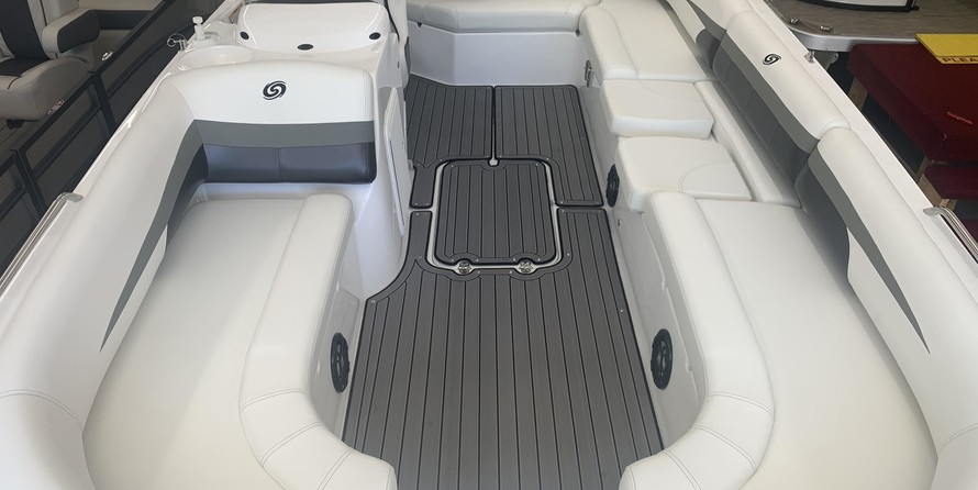 Hurricane 201 sundeck sport