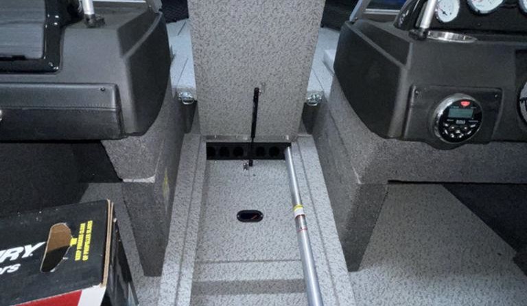 Crestliner 1850 Super Hawk