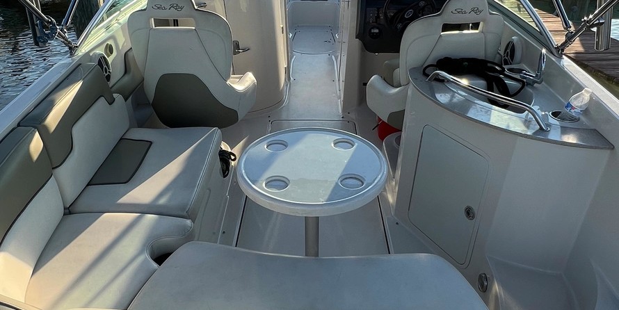 Sea Ray 260 Sundeck