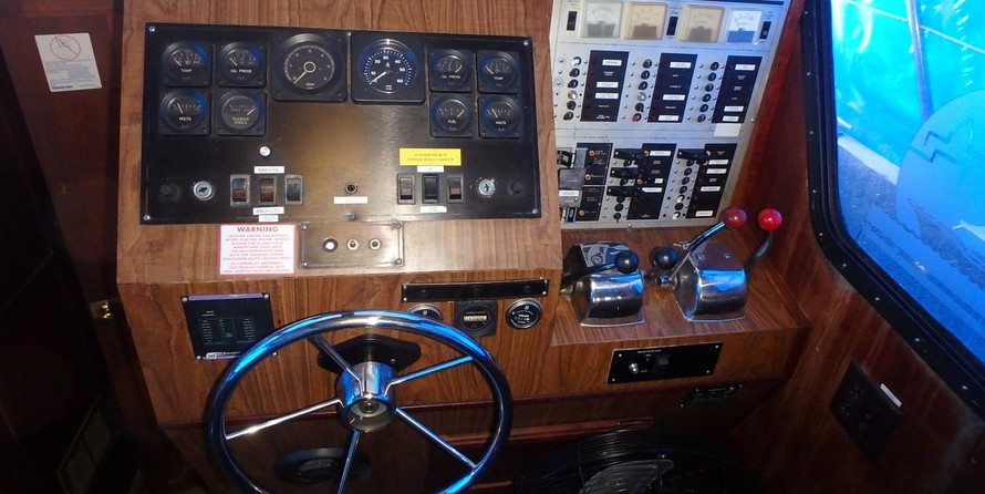 Bluewater yachts 42 coastal cruiser