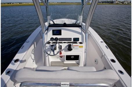 228 Sea Fox Commander