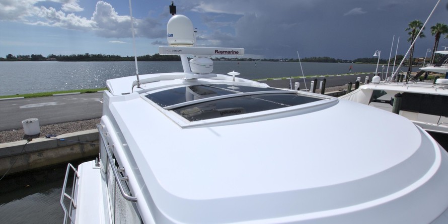Cruisers Yachts 48 Cantius