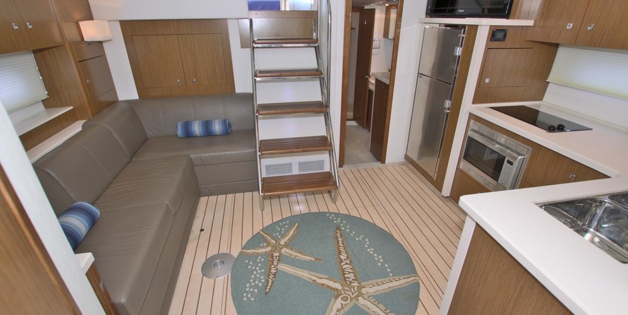 Cruisers Yachts 48 Cantius