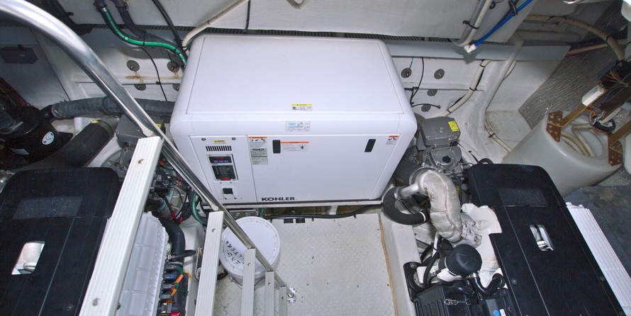 Cruisers Yachts 48 Cantius