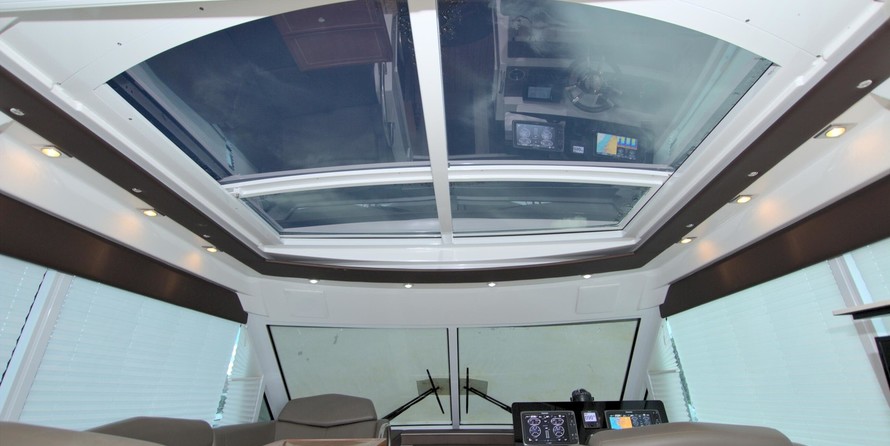 Cruisers Yachts 48 Cantius
