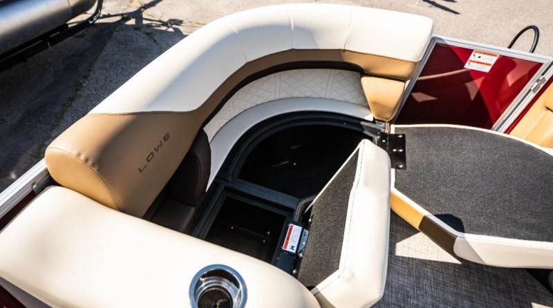 Lowe SS270 Extended Walk Thru